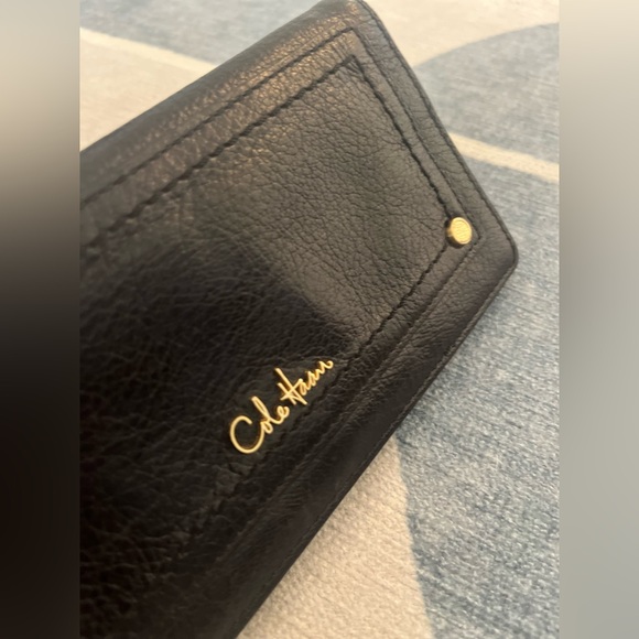 Cole Haan Black Leather Card Wallet with Gold Detail - Picture 1 of 6